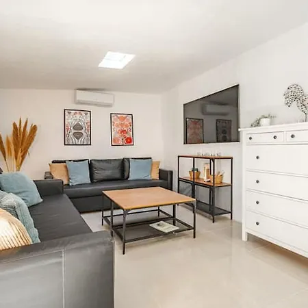 Holiday home Paradiset